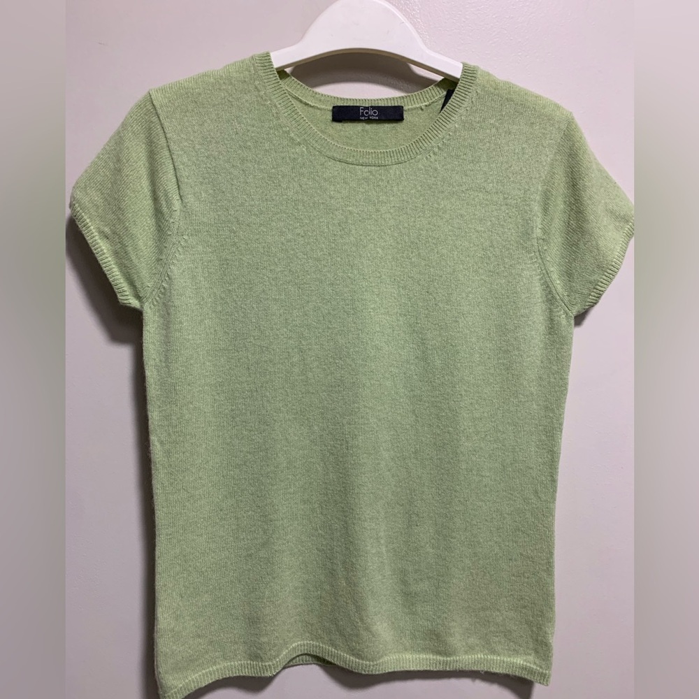 FOLIO NEW YORK 100% Cashmere Green Short Sleeve Top
